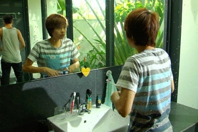 'Vừa đi vừa khóc' - vừa xem vừa cười